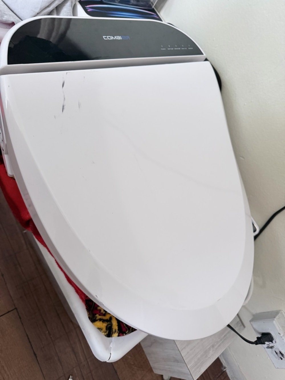 COMBIER Smart Bidet Toilet Seat - White